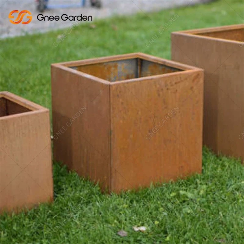 a corten steel flowerpot 1 a corten steel flowerpot 1