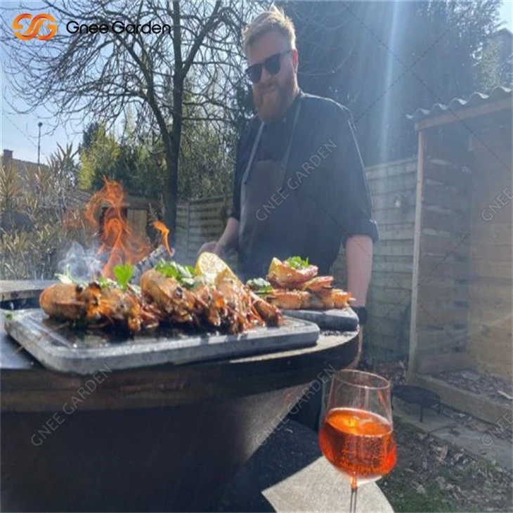 BBQ Grill High Quantity Rusty Barbecue